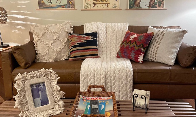 Fayetteville Cottage | Charming Cottage Five miles from U of A campus