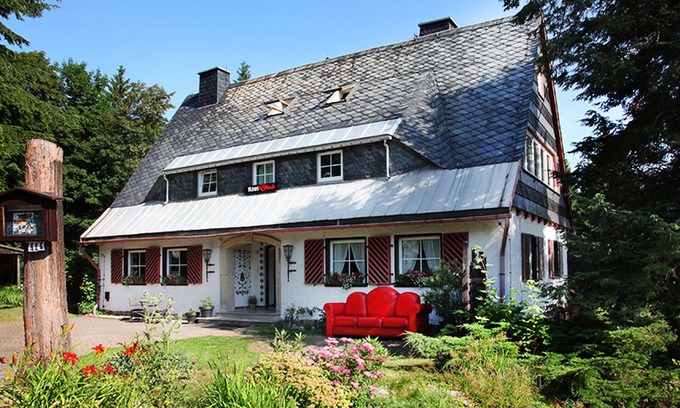 Baerenburg House | Charming cottage for 12-16 people right on the forest with a fireplace room + sauna