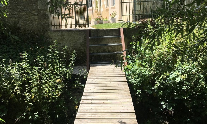 Azay-sur-Indre House | Charming cottage by the water