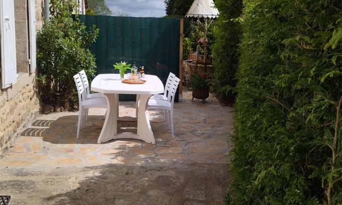 Bussiere-Boffy Cottage | Charming cottage in a small village in the Upper Limousin. Golf.
