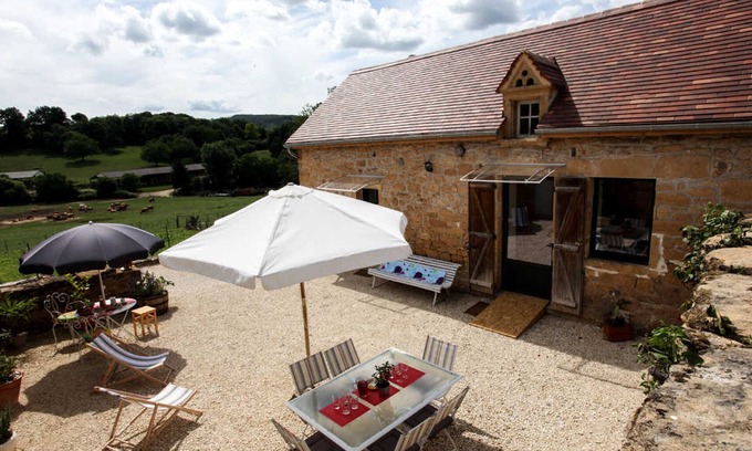 Grolejac Cottage | Charming cottage in Groléjac with parking, WiFi and enclosed garden