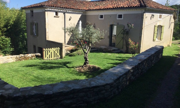 Camburat Cottage | CHARMING COTTAGE JUST 10 MNS FROM FIGEAC