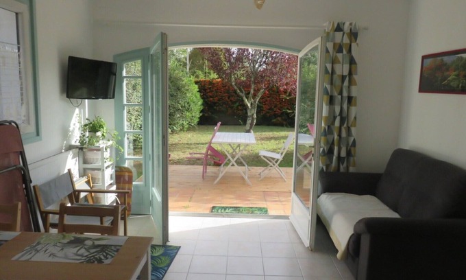 Arvert House | Charming cottage, new, quiet, near La Tremblade.