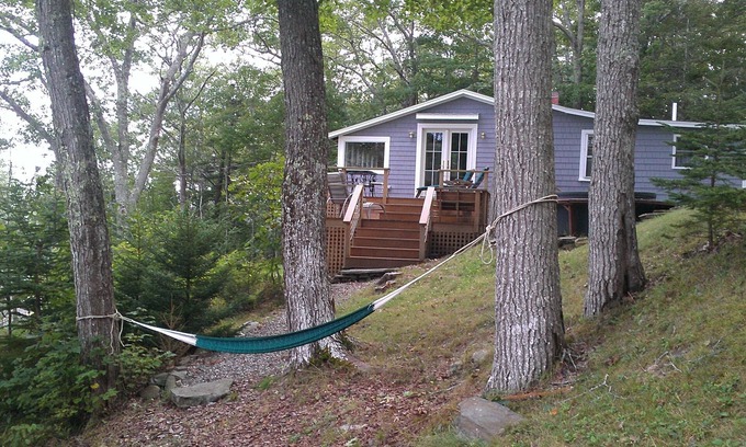 Chamberlain Cottage | Charming cottage - Relax while watching the sea and the islands