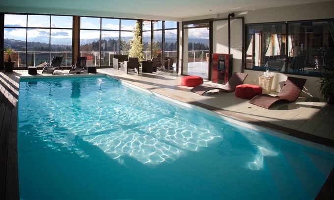 Fillinges Ski Chalet | charming cottage with indoor pool