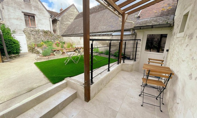 Villandry Cottage | Charming Cottage with AC, Enclosed Garden, and Secure Garage near Villandry Castle