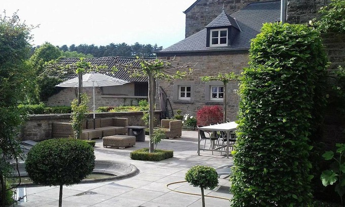Ave et Auffe Cottage | charming country cottage for rent