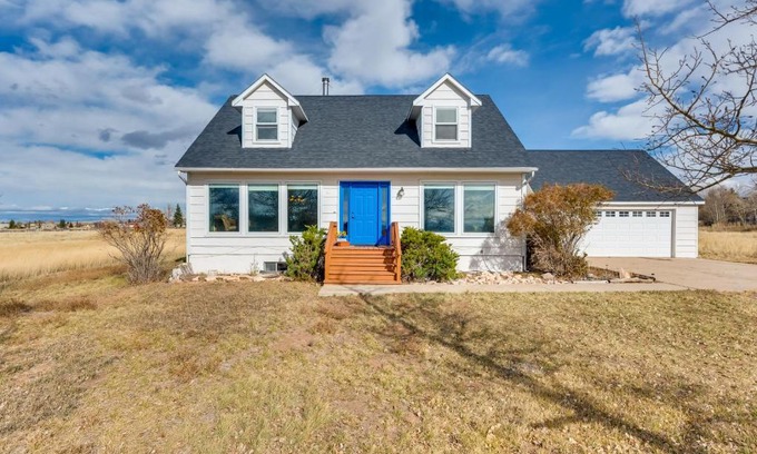 Laramie House | Charming Country Home in Laramie - 4 Mi to UW!