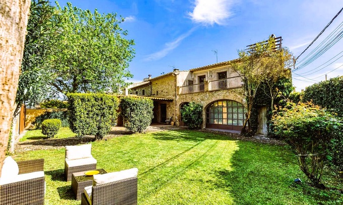 Riumors House | Charming country house on the Costa Brava