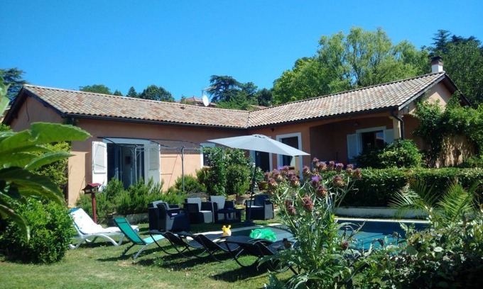 Charnay House | Charming country house with swimming pool near Lyon