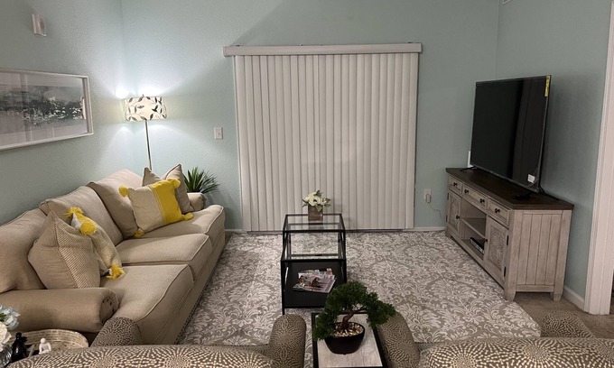 Baymeadows Condo | Charming & Cozy 3 bedroom condo 15mn to Jacksonville beaches!