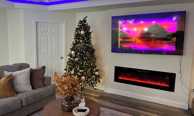 Sanford House | Charming & Cozy 3-bedroom house with WiFi, AC in Sanford near SFB