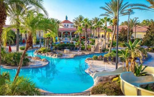 Regal Palms House | Charming & Cozy Getaway! Lazy River!