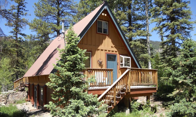 Columbine Lake Cabin | Charming Creekside Cabin-Romantic-Mtn/Waterfall Views-Hot Tub-1 mi to Purgatory