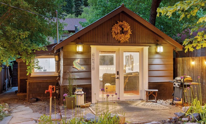 Snowbird Cabin | Charming Creekside Cabin Near Sundance– Mountain Views & Family-Friendly Comfort