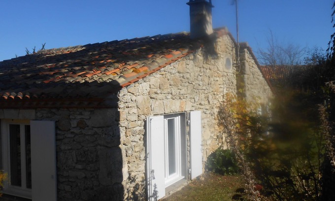 Mornac House | Charming detached Cottage/Gite with private pool, 15 min from Angouleme
