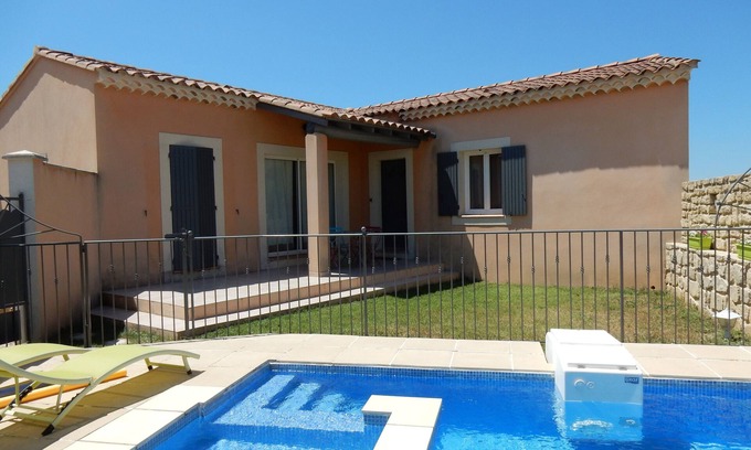 Mazan House | Charming detached house, stunning views of Mount Ventoux with pool