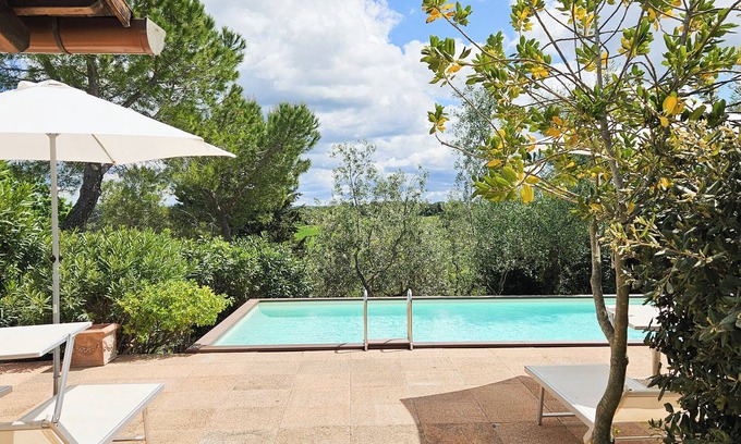 Empoli House | CHARMING DETACHED VILLA WITH A LARGE GARDEN, PRIVATE POOL AND STUNNING VIEW