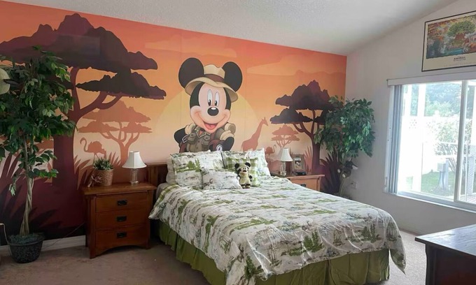 Cumbrian Lakes House | Charming Disney 4-bedroom home w/private pool, WiFi, AC in quiet neighborhood