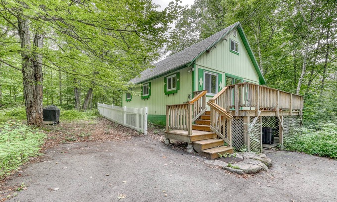 Wolfeboro House | Charming Dog-Friendly Cottage w/Gas Grill, Free WiFi, Private Washer/Dryer