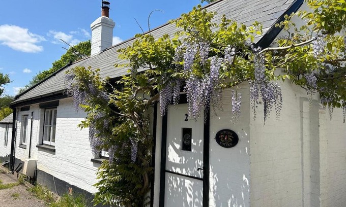 Burton House | Charming Dorset Seaside Escape