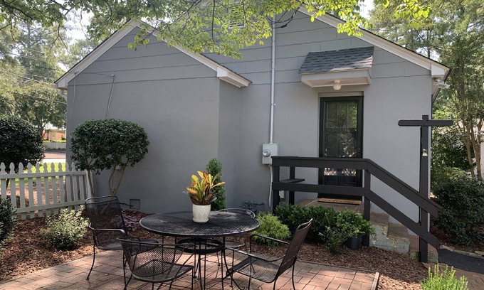 Downtown House | Charming Downtown Cottage