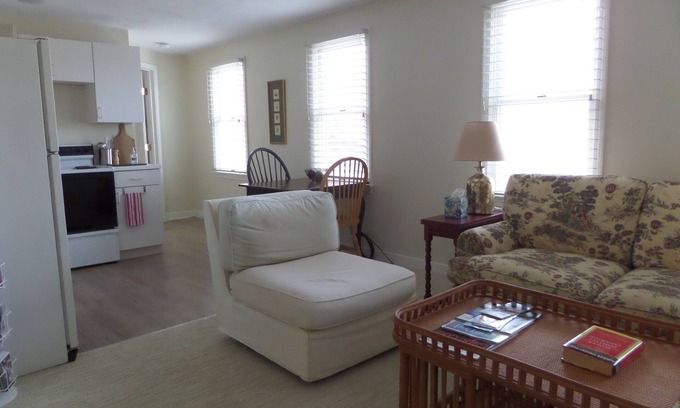 Chatham Condo | Charming Downtown Chatham