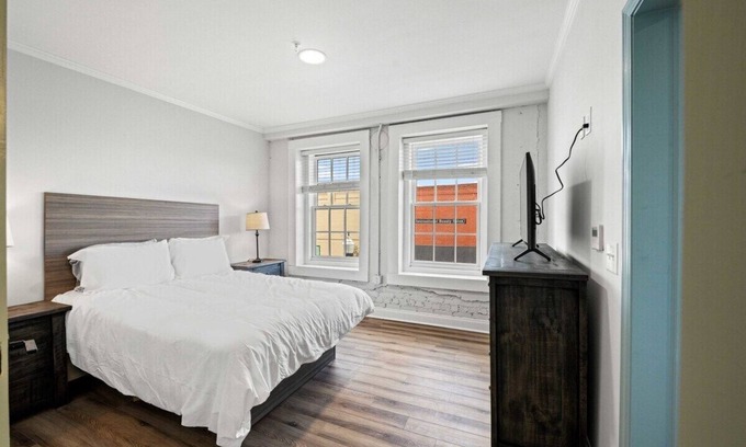 Conway Apartment | Charming Downtown Loft with City Views