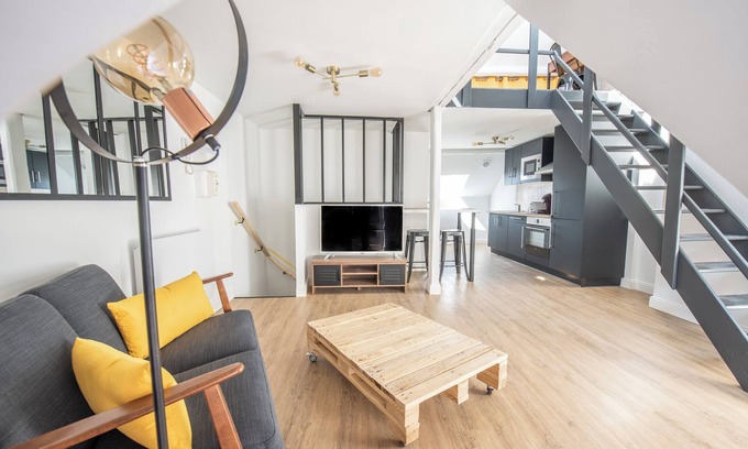 Boulogne-Centre Apartment | Charming Duplex downtown