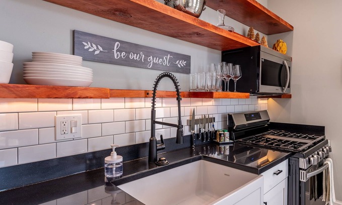 Mercersburg House | Charming Duplex only 10 mins from Whitetail Resort