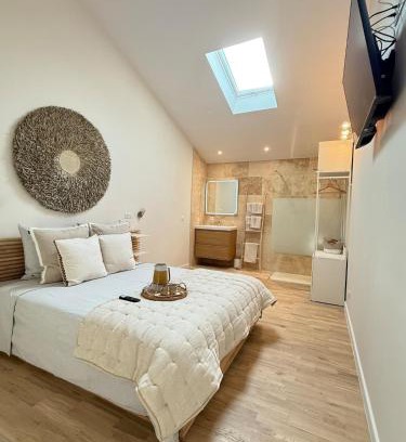 Aix-en-Provence Apartment | Charming duplex with air conditioning & parking & pool
