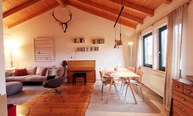 Udenbreth House | Charming Eifel hunting lodge