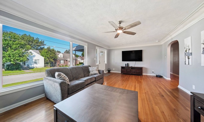 Erie House | Charming Erie Home ~ 2 Mi to Downtown Delights!