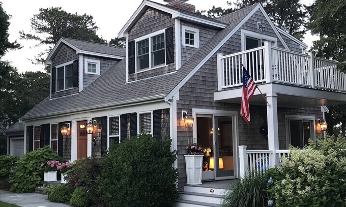 South Chatham House | Charming Family Cape, Impeccably Landscaped With Water Views Near The Beach!