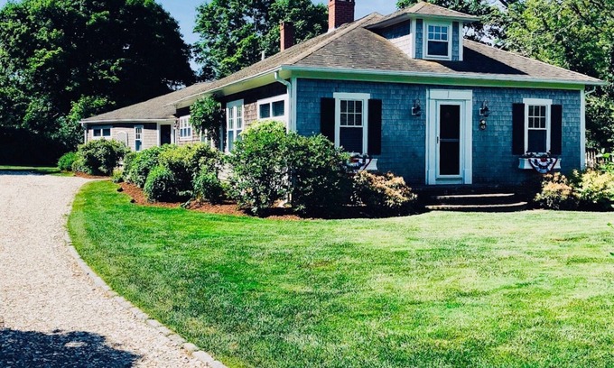 East Orleans House | Charming Family-Friendly Home On Beach Rd. Close To Nauset Beach & Village Ctr.