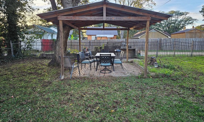 Greenwood House | Charming family retreat