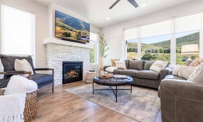 Deer Mountain House | Charming Family Townhome Near Park City and Concierge!