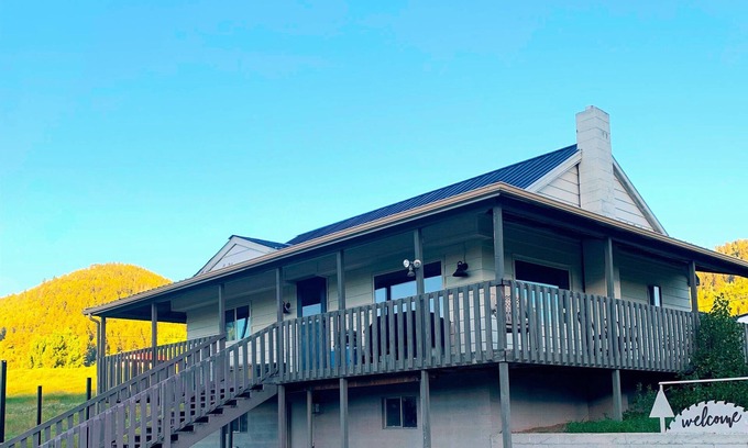 Lava Hot Springs Other | Charming farmhouse property on 20 acres of land, comfortably sleeps 13