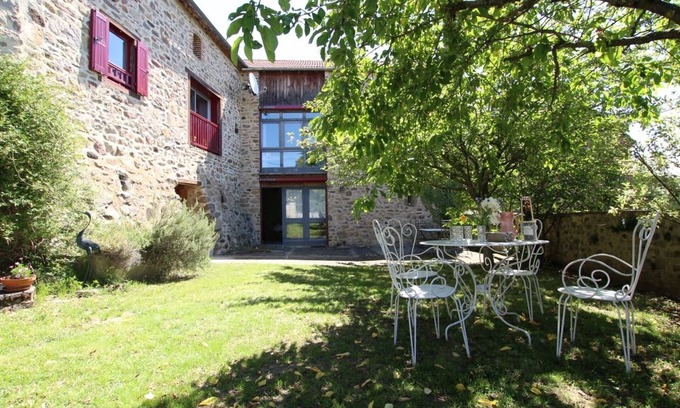 Saint-Beauzire Cottage | Charming Farmhouse Retreat in Auvergne with Terrace, Garden & Modern Amenities