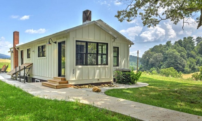 Candler House | Charming Farmhouse Hot Tub Three Acres