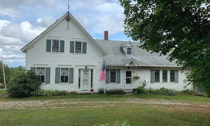 Mariaville Other | Charming farmhouse in Mariaville with AC and WiFi