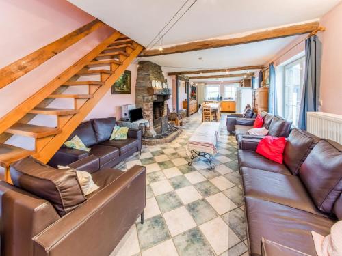 Brisy House | Charming Farmhouse in Brisy