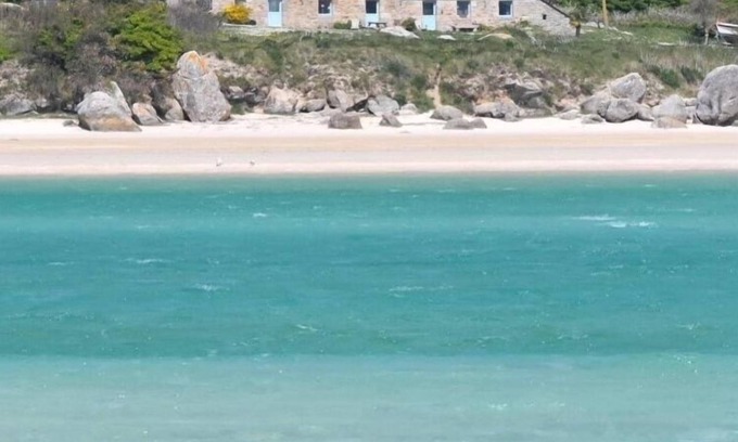 Berven House | Charming farmhouse with exceptional view of Kernic Bay