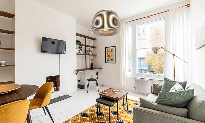 Tufnell Park Apartment | Charming First Floor Flat in Tufnell Park