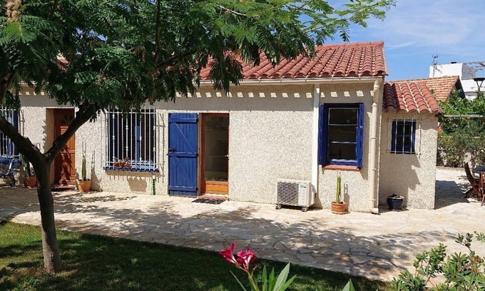 Saint-Cyprien Plage Villa | Charming Fisherman’s house by the Mediterranean Sea