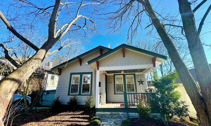 Claxton Community House | Charming Five Points Bungalow Near Downtown Asheville