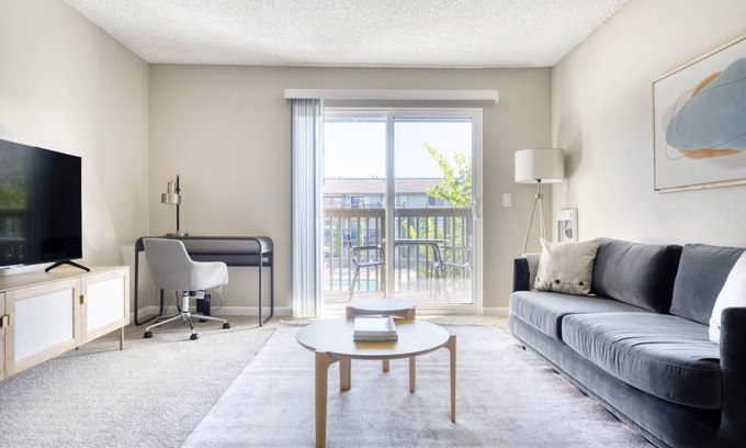 Foster City Apartment | Charming Foster City 1BR w/Gym, Pool, W/D, near highways, by Blueground