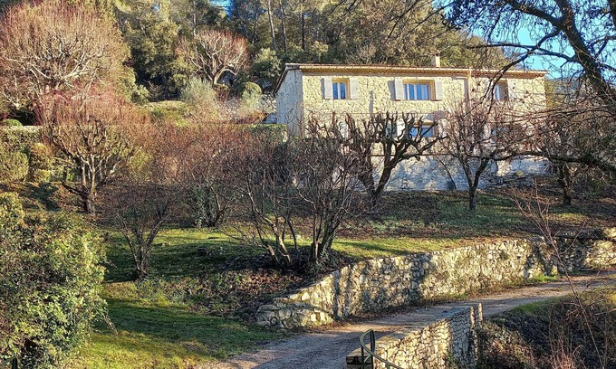 La Penne-sur-l'Ouveze House | Charming farmhouse in a natural environment