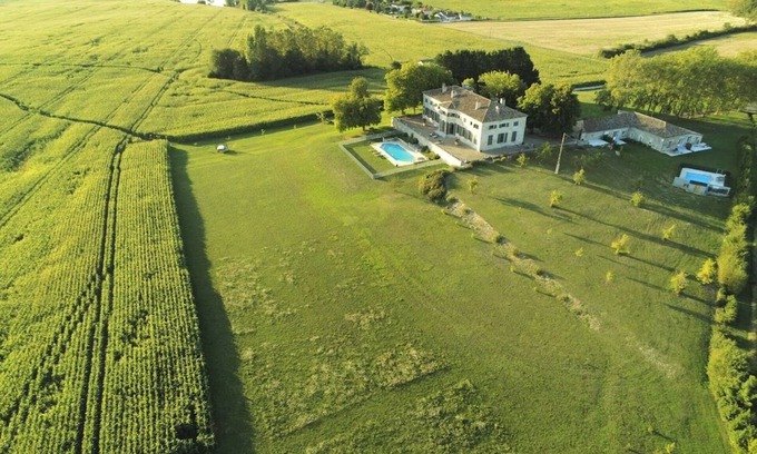 Saint-Colomb-de-Lauzun Villa | Charming Ancient property, 32 people, 14 bedrooms, 2 pools, billiards