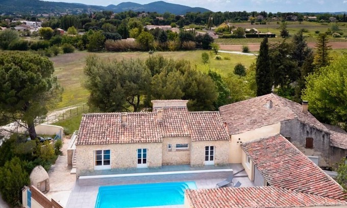 Saint-Romain-en-Viennois House | Charming luxury villa nestled on the Vaucluse-Drome border